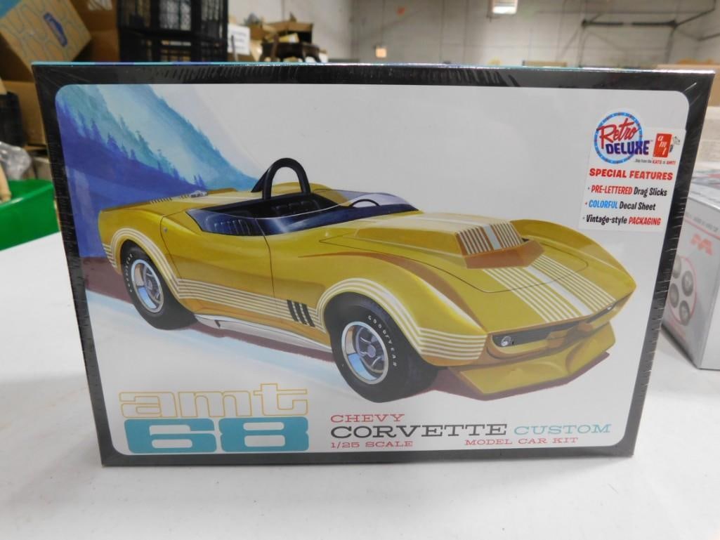 Sealed AMT 68 Chevy Corvette Custom 1/25 Scale Model Car Kit New and Sealed (1 of 2)
