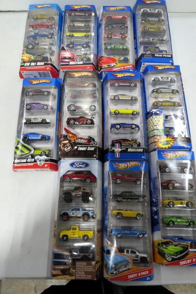 Hot Wheels Die Cast Cars and Vehicles New in Package (1 of 4)
