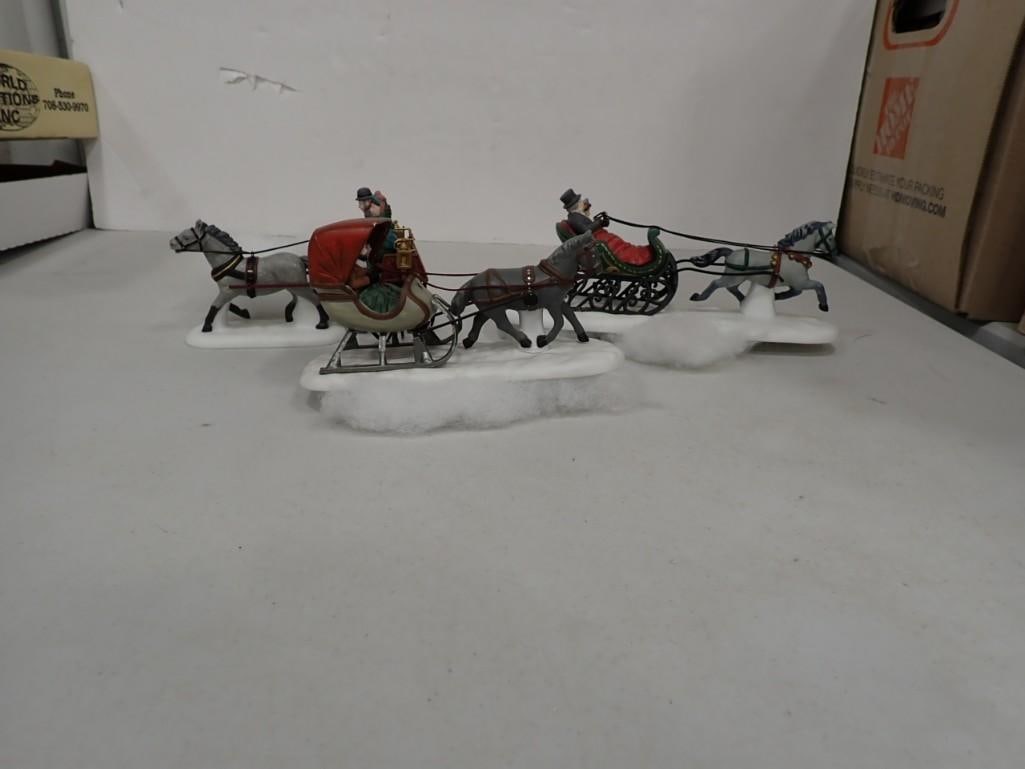 Lot of Department 56 Horses and Sleighs - one figure damaged - see all pictures: Lot of Department 56 Horses and Sleighs - one figure damaged - see all pictures