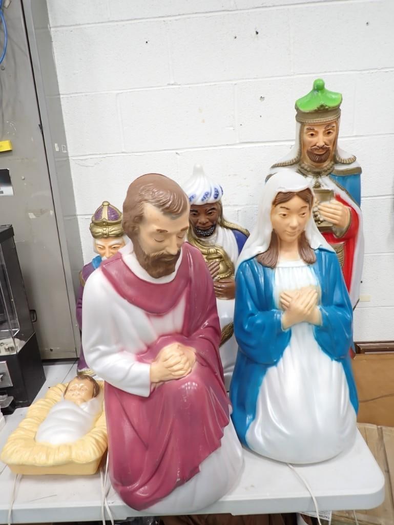Vintage Christmas Nativity Scene Blow Molds including Jesus, Mary Joseph and 3 Kings (1 of 12)
