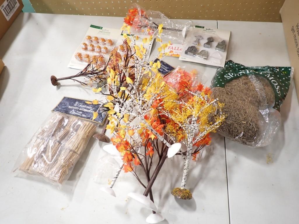 Lot of Dept. 56 Halloween / Fall Accessories / Decorations: Lot of Department 56 Halloween / Fall Accessories / Decorations