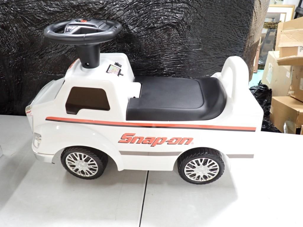 Snap-On Tools Ride on car for kids - either new or very lightly used - has original manual (1 of 9)