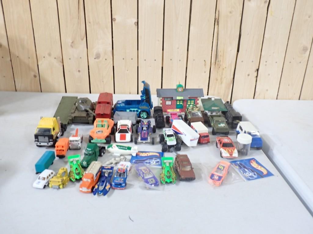 Lot of Toy Cars and Vehicles incl Hot Wheels, etc (1 of 3)