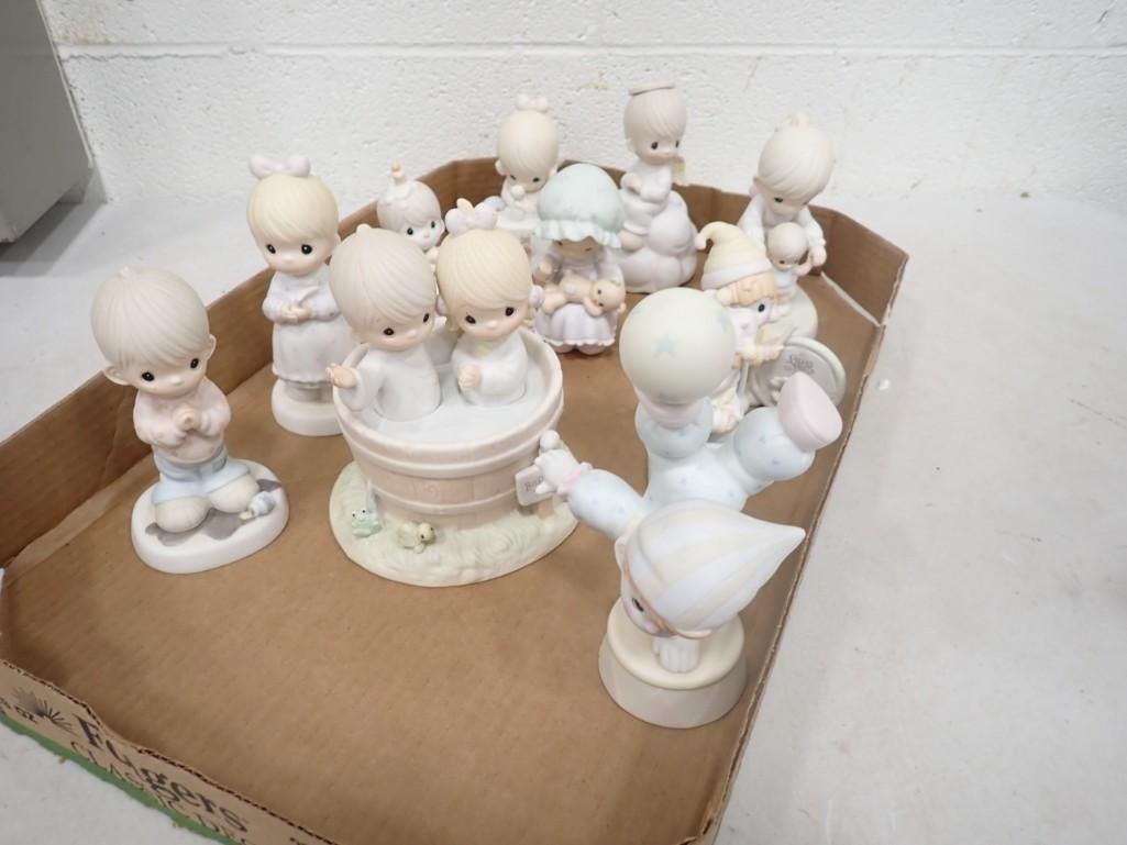 Lot of Precious Moments Figurines incl Jonathan David Let The Whole World Know (1 of 8)
