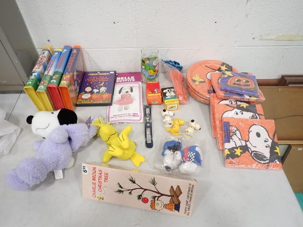Snoopy / Peanuts Lot including  Charlie Brown Christmas Tree, Plush, wind up toys, paper plates and (1 of 10)