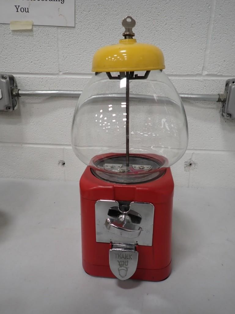 Vintage Gumball Machine - this one has a key (1 of 5)