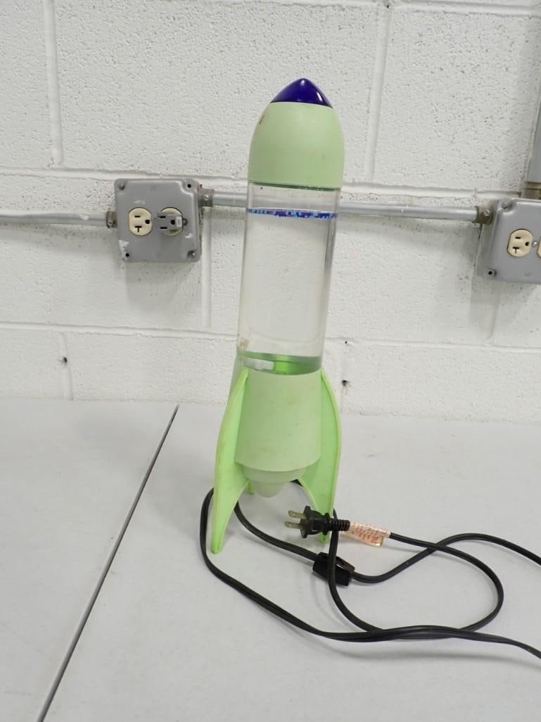 Rocket Tornado Ship Novelty Lava Lamp - it works (1 of 2)