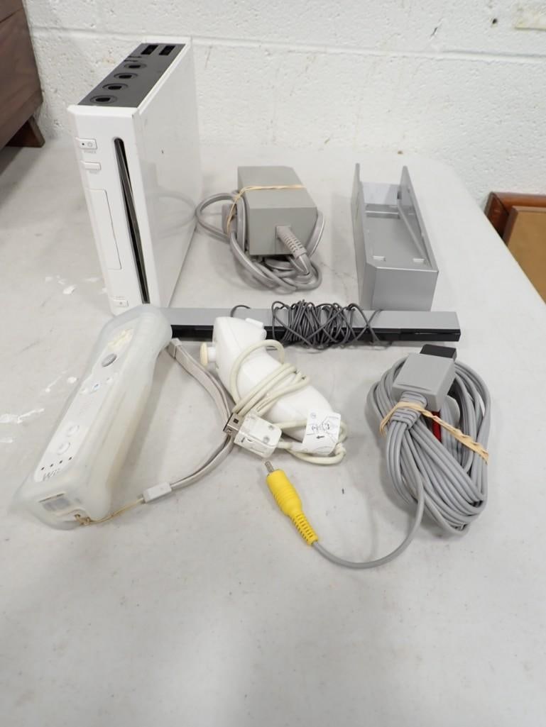 Nintendo Wii Lot with system, controller, cords (1 of 3)