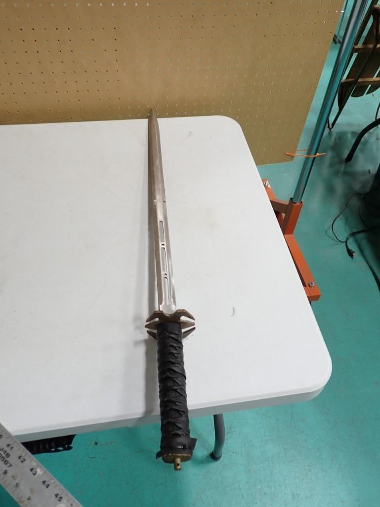 Vintage Sword - labeled Pakistan - roughly 34": Vintage Sword - labeled Pakistan - roughly 34"