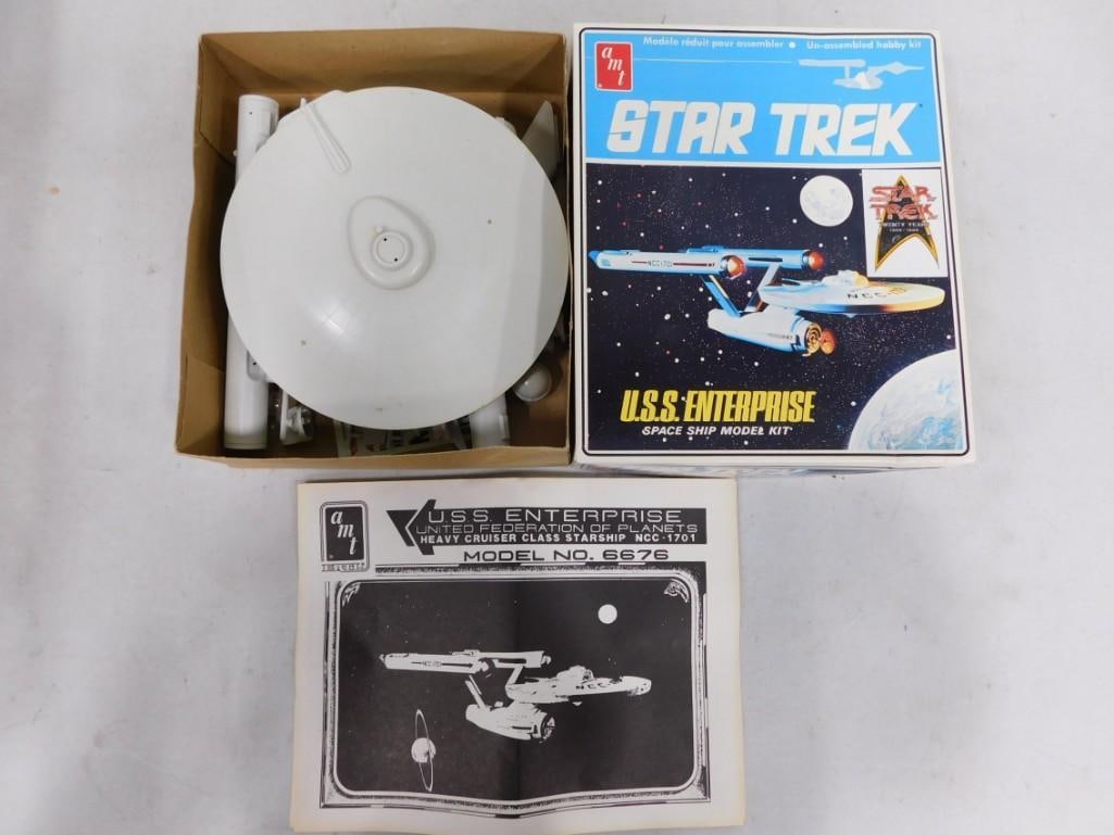 Star Trek U.S.S. Enterprise Space Ship Model Kit AMT (1 of 3)
