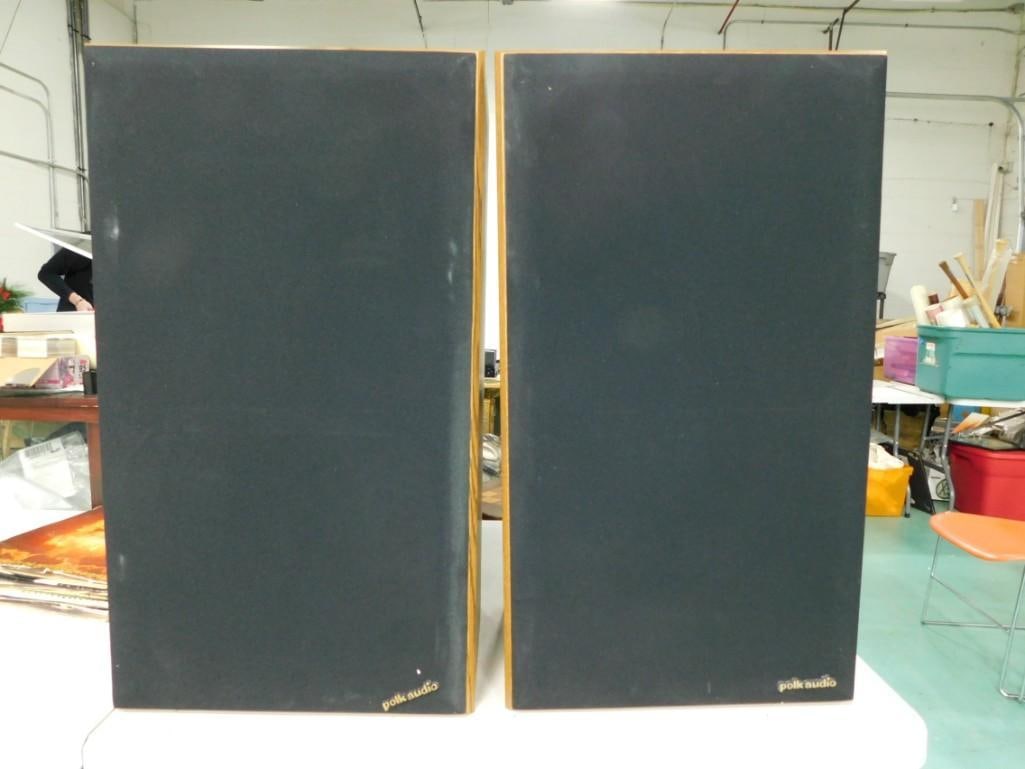 Pr of Polk Audio Monitor Series Speakers 10 202134 (1 of 12)