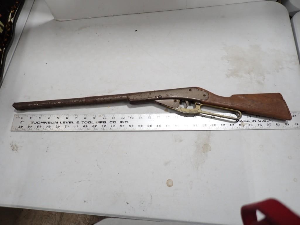 Vintage Trail Boss Pop Gun: Vintage Trail Boss Pump Pop Gun or Cork Gun - untested.