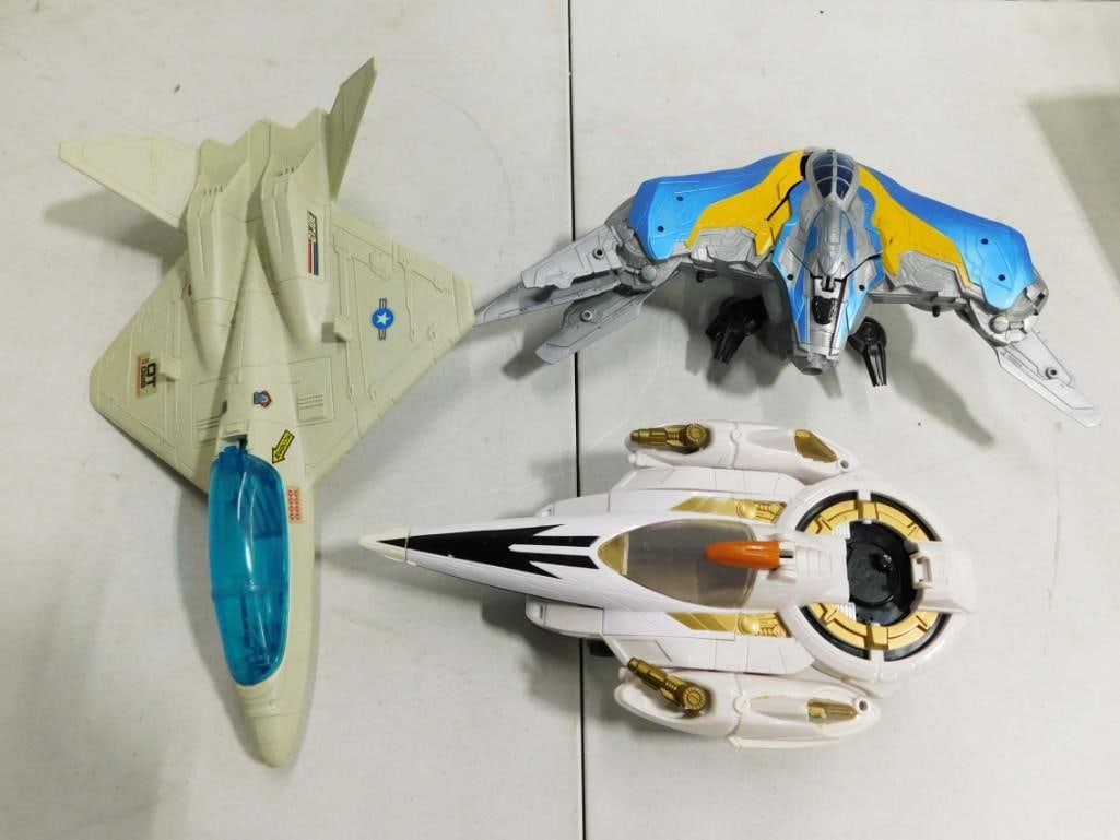 Toy Lot incl GI Joe Storm Eagle Plane 1991 Hasbro: Toy Lot incl GI Joe Storm Eagle Plane 1991 Hasbro . Includes everything that you see. GI Joe plane is incomplete - it is at least missing the small yellow rockets that would go on top. Please see pict