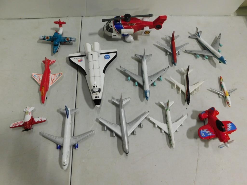 Lot of Model and Toy Airplanes, Helicopter, Planes (1 of 5)