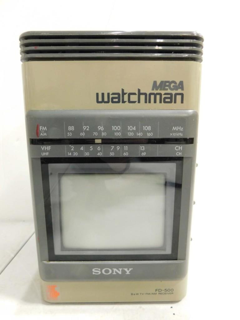 Vintage Sony Mega Watchman TV Radio (1 of 5)