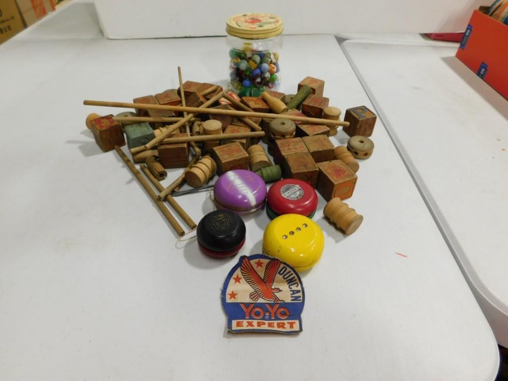 Vintage Toy lot including Duncan Yo-Yo's, jar of marbles, wooden blocks, tinker toys, etc.: Vintage Toy lot including Duncan Yo-Yo's, jar of marbles, wooden blocks, tinker toys, etc.
