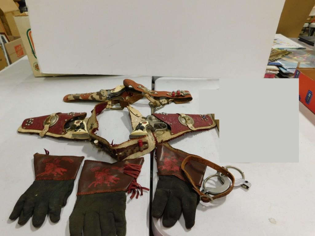 Toy Gun / Holster Lot, etc. includes toy guns, gloves, handcuffs, etc: Toy Gun / Holster Lot, etc. includes toy guns, gloves, handcuffs, etc