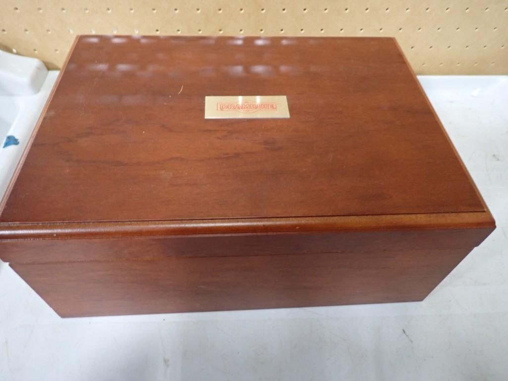Drambuie Humidor: Drambuie Humidor