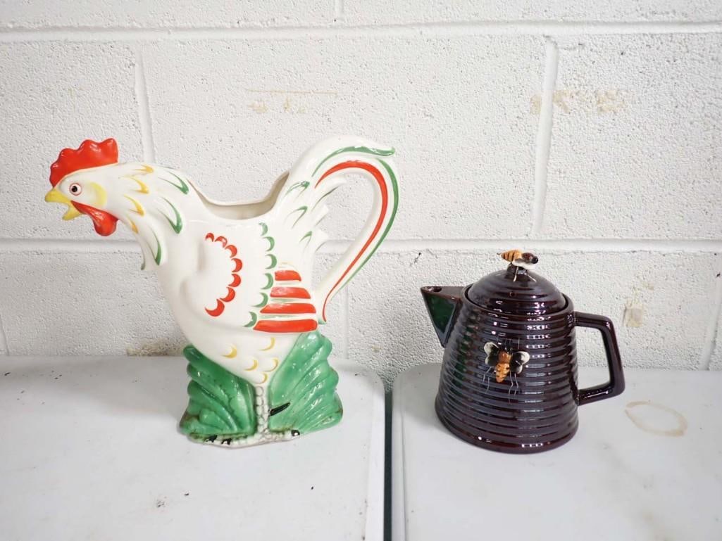 Vintage Ceramic Bee Honey Pot or Creamer and Rooster Pitcher (1 of 16)