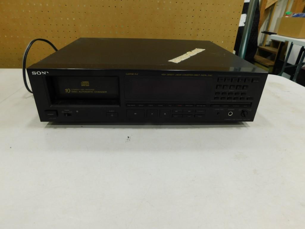 Sony 10 Disc Automatic Changer Compact Disc Player CDP-C910 (1 of 2)