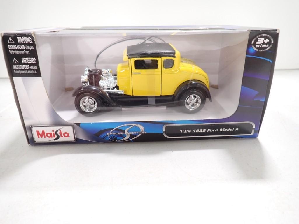 Maisto 1;24 Scale 1929 Ford model A Special Edition in original Box (1 of 4)