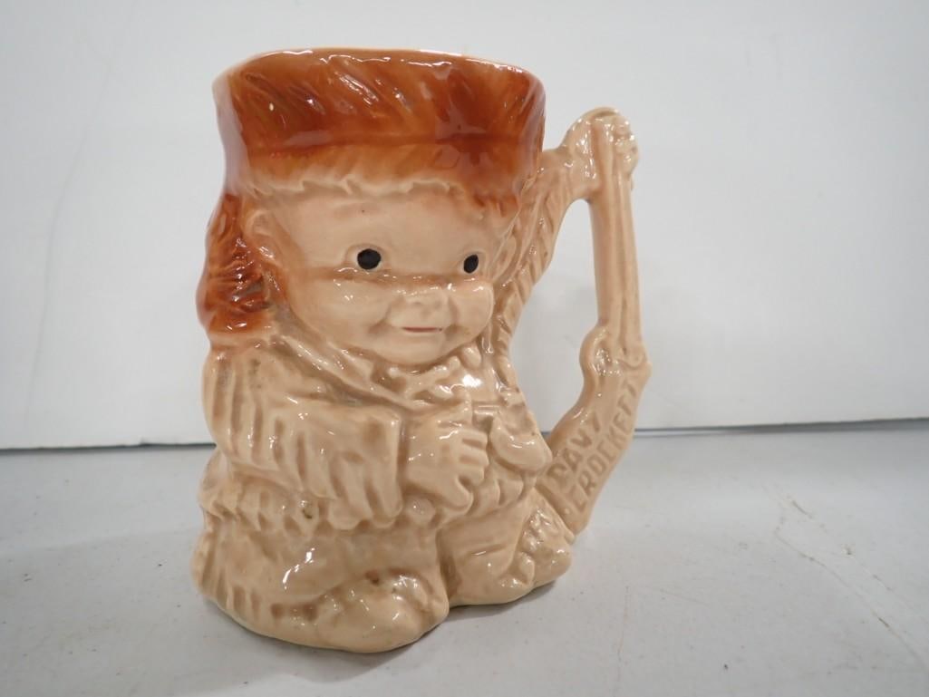 Vintage McCoy Davy Crockett Brush Mug (1 of 10)