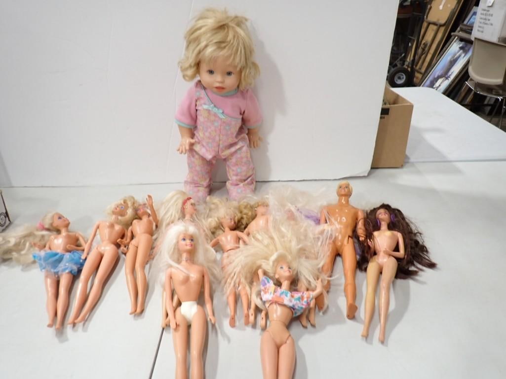 Lot of Dolls incl Barbie Dolls, Ken Doll, Etc: Lot of Dolls incl Barbie Dolls, Ken Doll, Etc Condition: as is