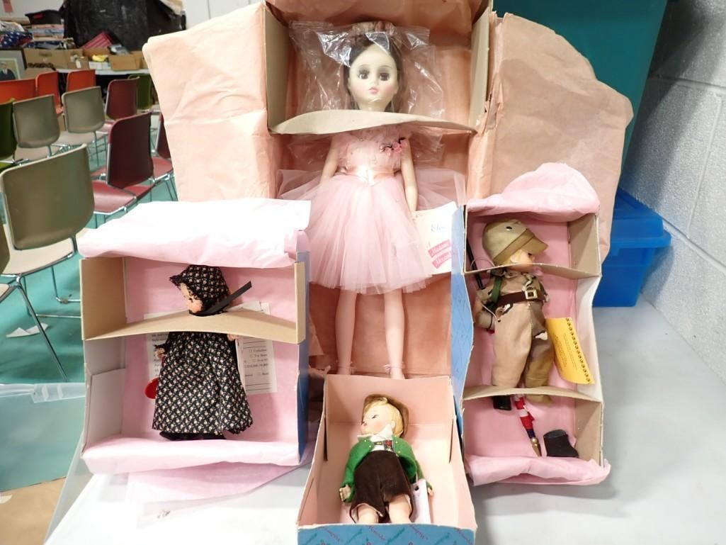 4 Madame Alexander Dolls: Lot of 4 Madame Alexander Dolls