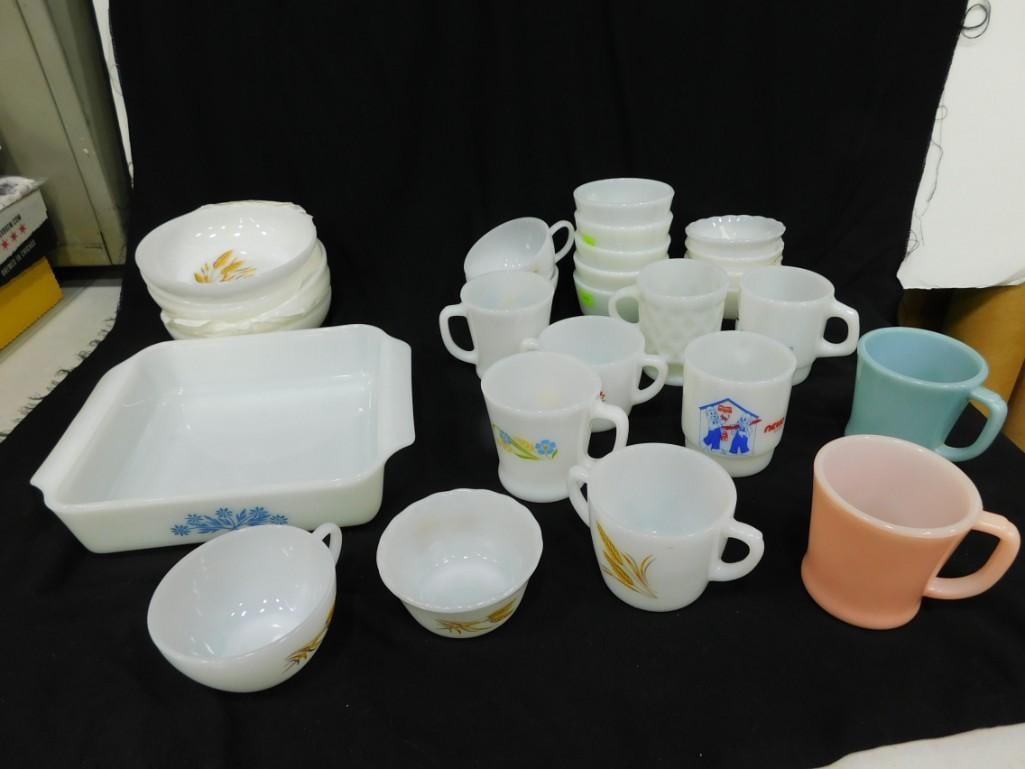 Vintage Kitchen incl Fire King Delphite Mug, Glasbake Casserole, Fire King Wheat Pattern (1 of 11)