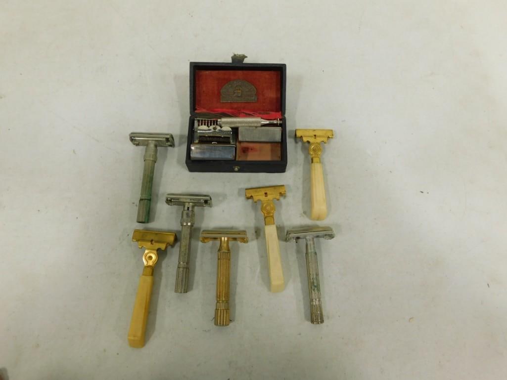 Lot of Vintage or antique safety razors and a kit (1 of 4)