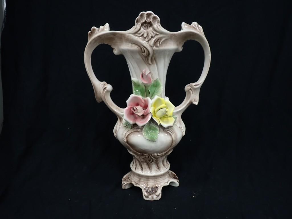 Capodimonte Vase with Raised Roses (1 of 10)