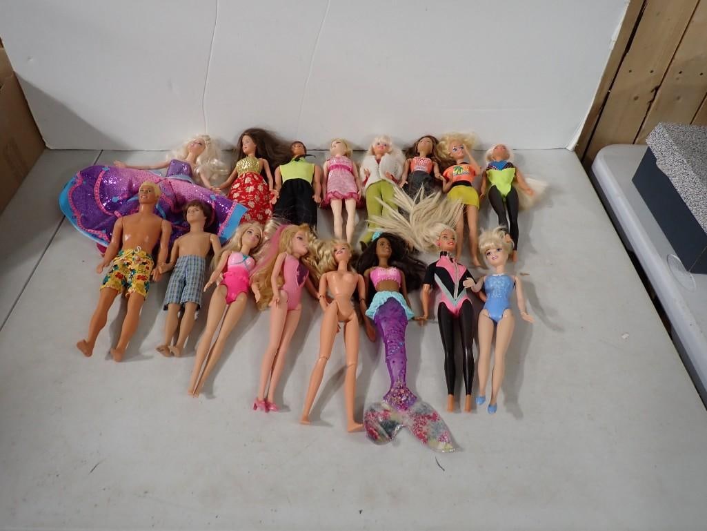 Doll lot incl Barbie Dolls, Ken, Other Fashion Dolls, etc: Doll lot incl Barbie Dolls, Ken, Other Fashion Dolls, etc