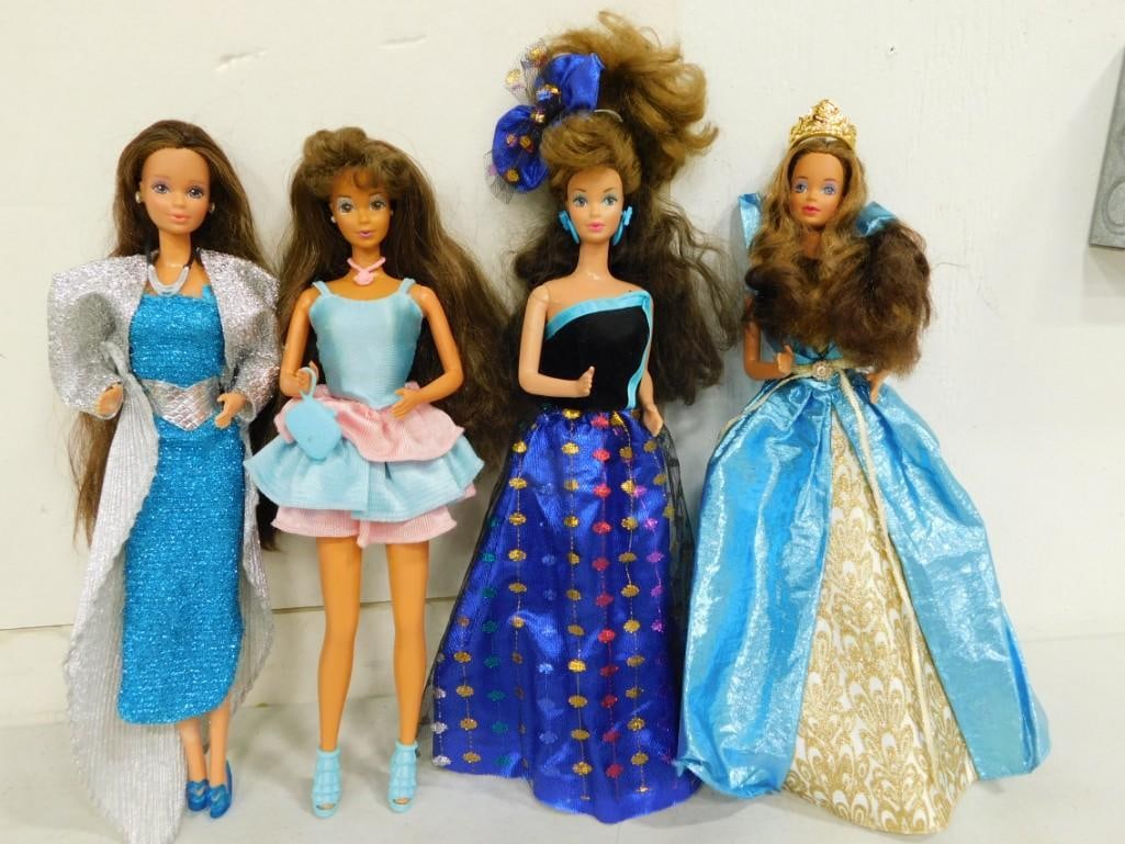 4 Vtg 1980-90s Whitney, Teresa Steffie Face Barbie Dolls Lot: 4 Vintage 1980-90s Whitney, Teresa Steffie Face Barbie Dolls Lot. Jewel Secrets Whitney in original outfit. Lights & Lace Teresa, Perfum Pretty, Style Magic Whitney wearing replaced outfits/fashio