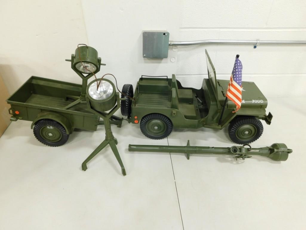 Vtg 1965 Hasbro GI Joe Jeep 7000 Official Combat Vehicle for 12" Figures Set: Vintage 1965 Hasbro GI Joe Action Soldier Jeep, cargo trailer, recoiless rifle, 2 searchlights, flag, etc Lot for 12" figures. Windshield has crack. Includes items shown
