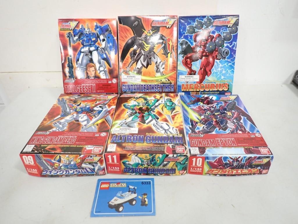 6 Vtg 1995 Gundam Bandai Japan Action Figure Model Kits Lot (1 of 9)