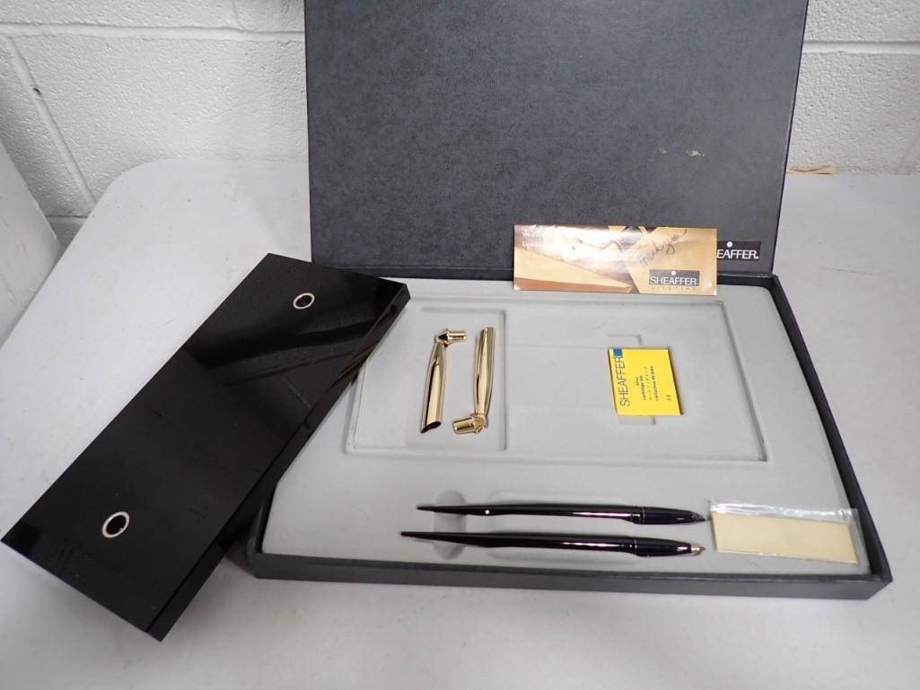Sheaffer Pen Set with Desk Holder: Sheaffer Pen Set with Desk Holder in Original Box