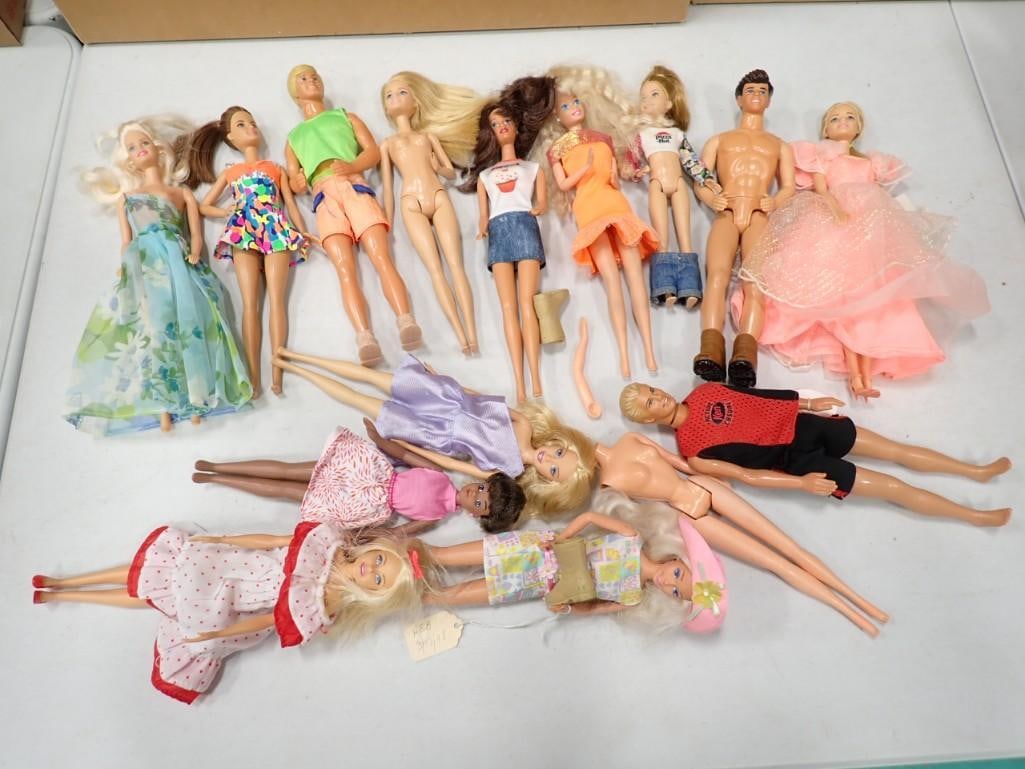 Barbie Dolls, Ken Dolls, Etc 14 Dolls Total: Barbie Dolls, Ken Dolls, Etc 14 Dolls Total . Condition: please see pictures