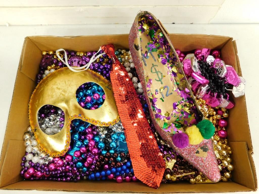 Mardi Gras Lot incl Beads, Shoe, Sequined Tie, Mask: Mardi Gras Lot incl Beads, Shoe, Sequined Tie, Mask