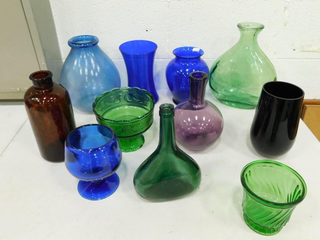 11 Colored Glass Vases, Bottles, Bowls (1 of 7)