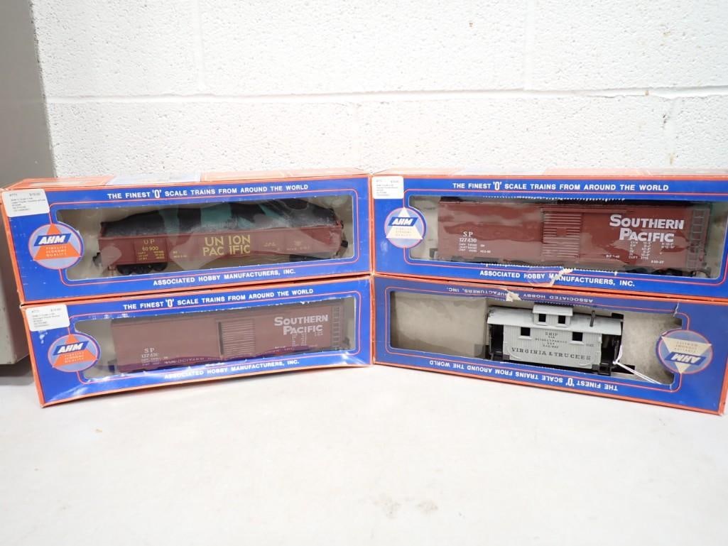 4 AHM O Scale Model Train Cars incl Virginia Truckee Caboose, Gondola with Coal, 2 Southern Pacific (1 of 8)