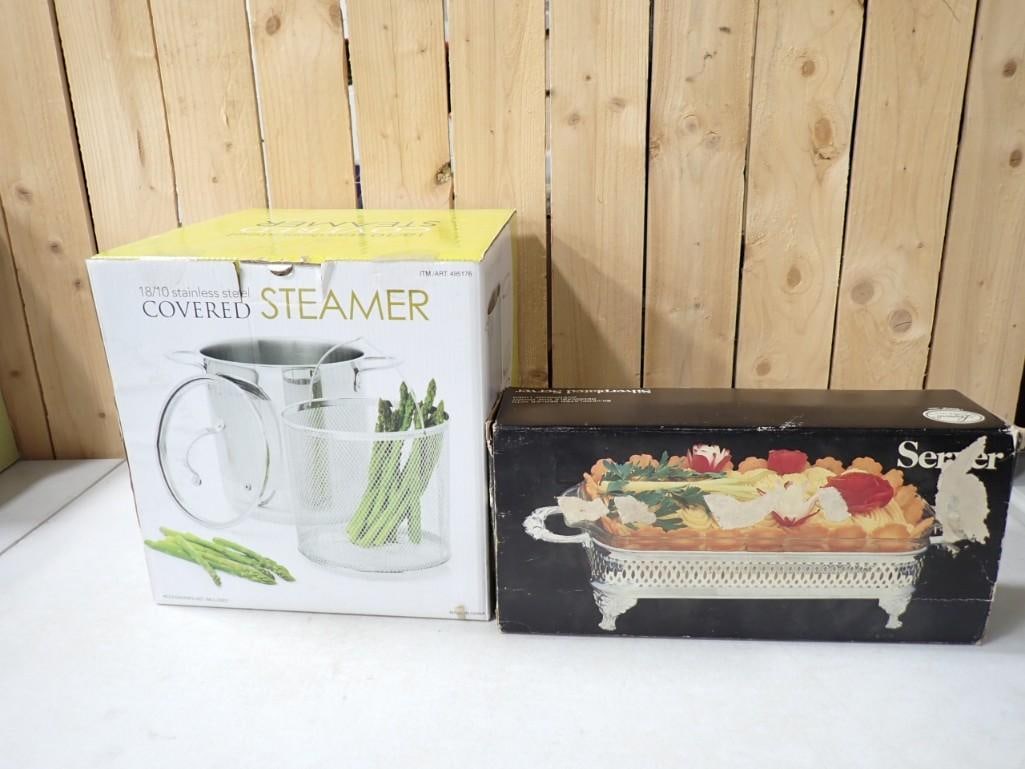 Stainless Covered Steamer Pot and a Serving Dish (1 of 8)