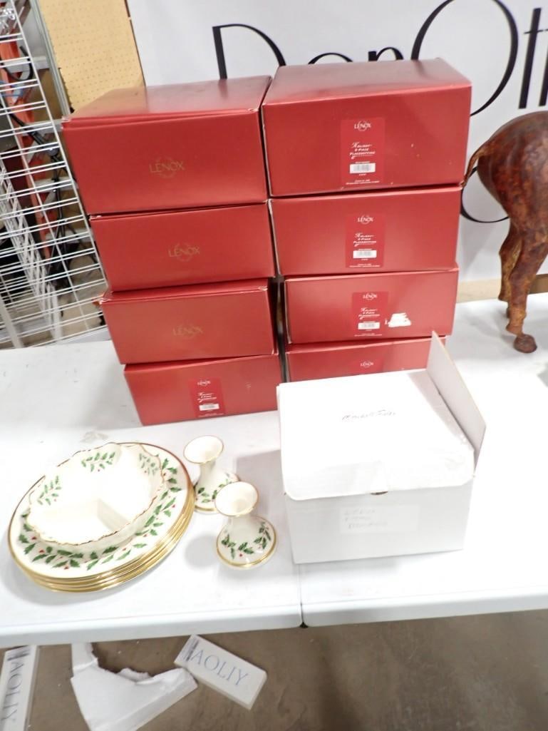 Huge Lenox Holiday Christmas Plates / Dishes lot including 8 Five Piece place Settings, 4 Dinner Pla (1 of 6)