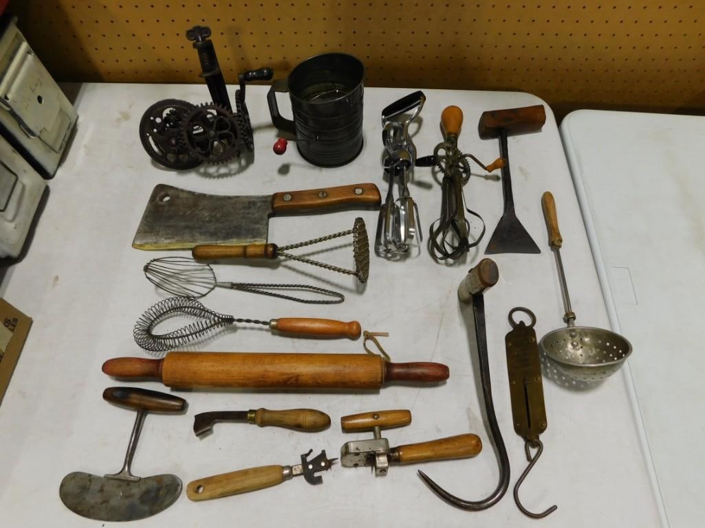 Vintage and Antique Kitchen Lot incl Hand Crank Gear Peeler, Choppers, Hand Mixers, Scale, etc (1 of 12)