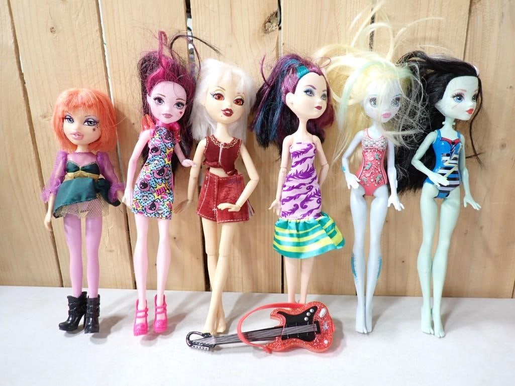 Lot of Bratz, Bratzillaz, Ever After High and Monster High dolls, etc.: Lot of Bratz, Bratzillaz, Ever After High and Monster High dolls, etc.