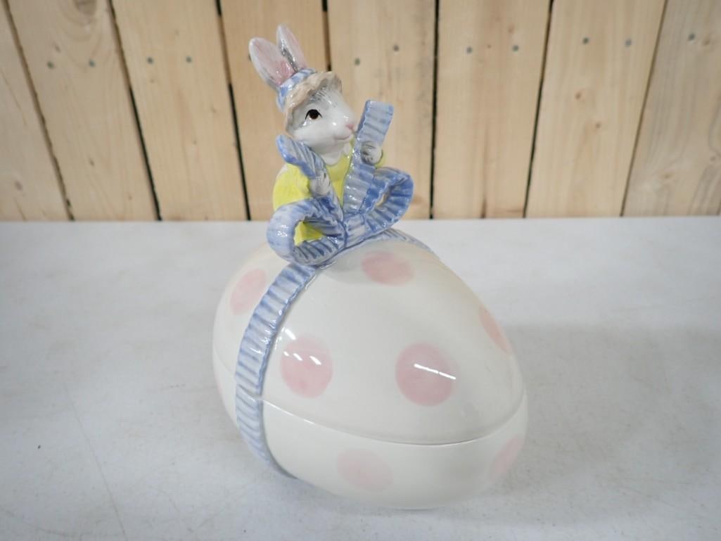 Fitz & Floyd Ceramic Easter Egg Bowl with bunny (1 of 7)