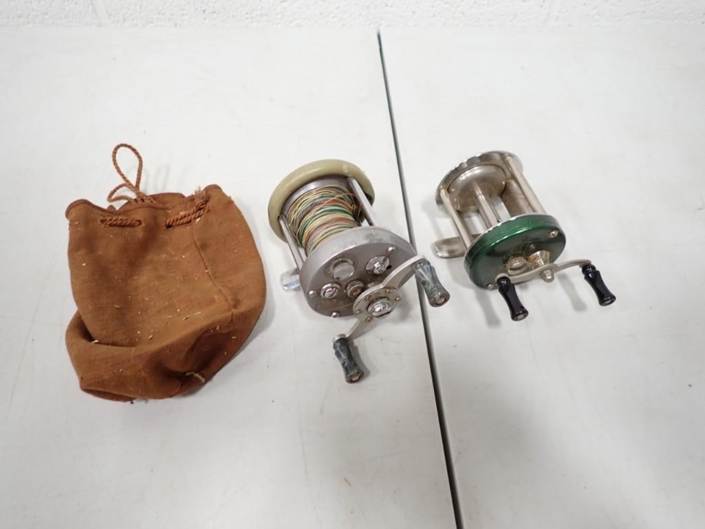 Pair of fishing reels including Shakespeare Acme 1901 and Pfluege Supreme: Pair of fishing reels including Shakespeare Acme 1901 and Pfluege Supreme
