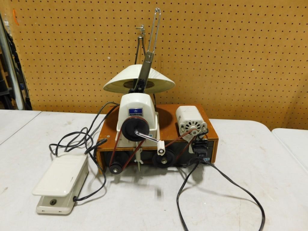 KnitKing Machine: KnitKing Machine Condition: untested - comes with everything as shown - may not be complete