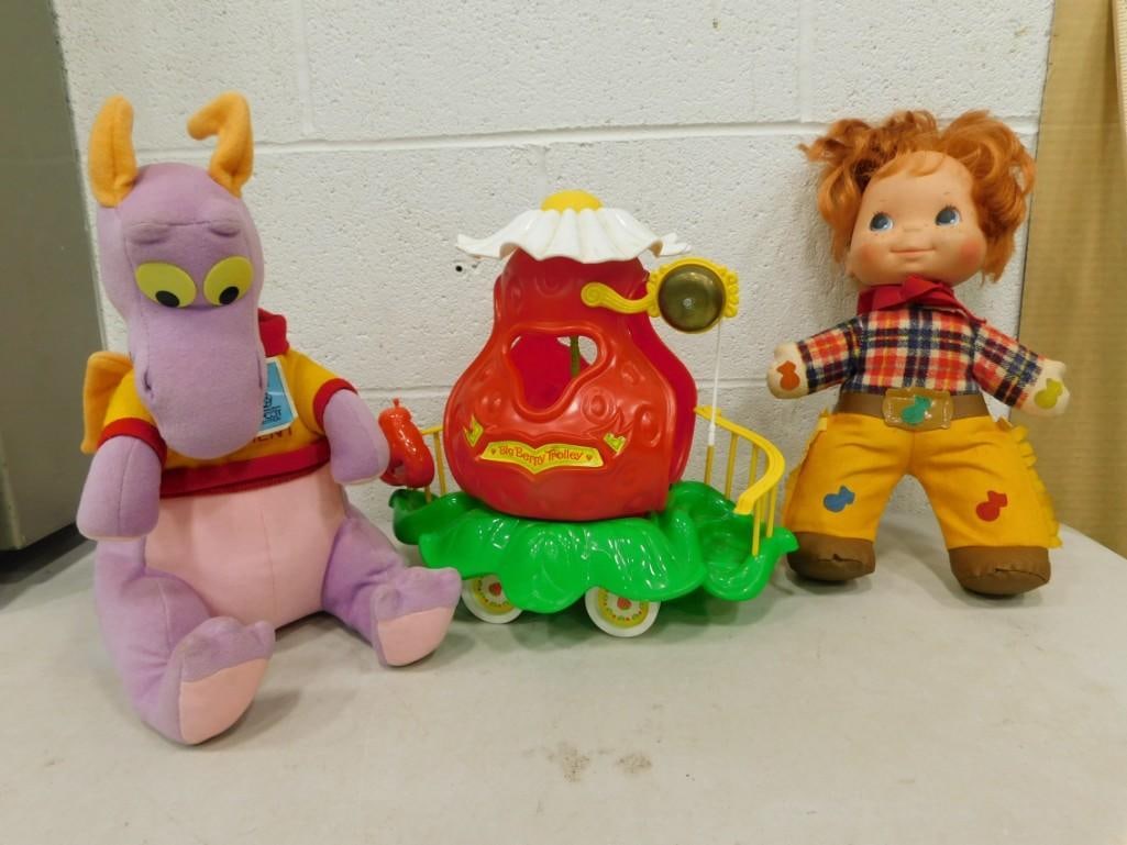 Toy Lot incl Strawberry Shortcake Big Berry Trolley, Mattel Bucky the Cowboy, Walt Disney Figment: Toy Lot incl Strawberry Shortcake Big Berry Trolley, Mattel Bucky the Cowboy, Walt Disney Figment Plush