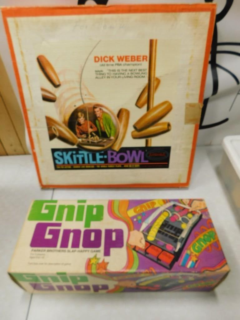 Vintage Games incl Gnip Gnop and Skittle Bowl: Vintage Games incl Gnip Gnop and Skittle Bowl Condition: Gnip Gnop is complete. Skittle Bowl is not checked for completeness. It includes everything that you see in the pictures