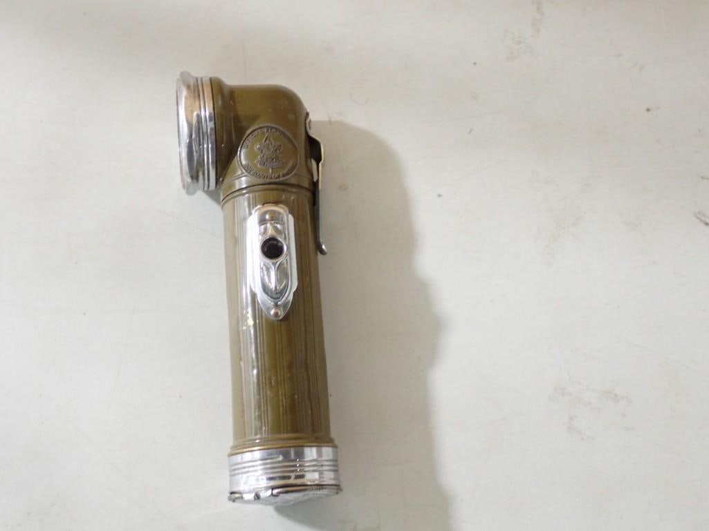 Vintage Official Flashlight Boy Scouts of America (1 of 6)